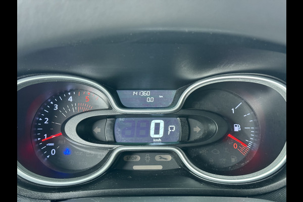 Renault Trafic 2.0DCI 145PK T29 L2H1 Comfort 3-Persoons Trekhaak Apple Carplay Android Navi Airco Cruise Control Bluetooth Lmv Pdc Betonplex Vloer Wandbetimmering Schuifdeur Sidebars Euro 6 Origineel Nederlandse Auto