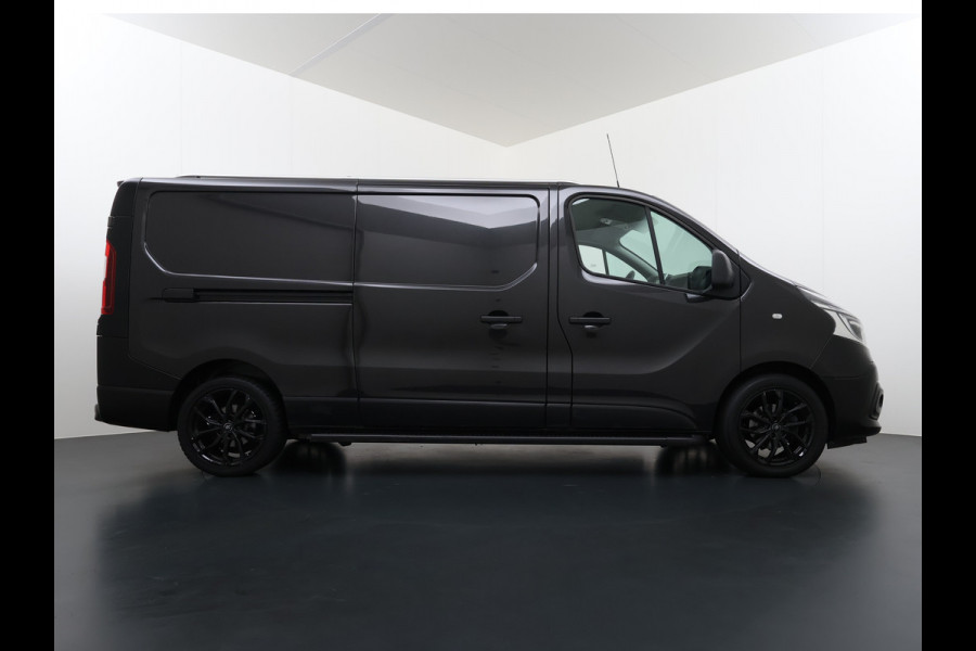 Renault Trafic 2.0DCI 145PK T29 L2H1 Comfort 3-Persoons Trekhaak Apple Carplay Android Navi Airco Cruise Control Bluetooth Lmv Pdc Betonplex Vloer Wandbetimmering Schuifdeur Sidebars Euro 6 Origineel Nederlandse Auto