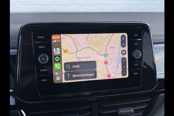 Volkswagen T-Roc 1.5 TSI Style | Pano | CarPlay | ACC | IQ Light | DAB+ | 18 inch