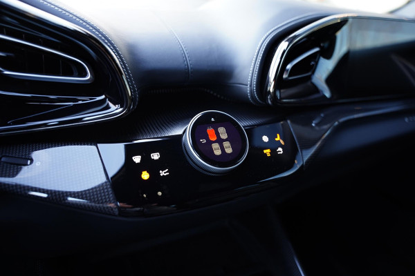 Ferrari Purosangue 6.5 V12 Full Carbon Pack Lifting Panoramadak