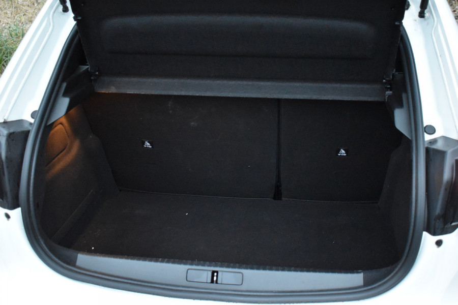 Peugeot 208 101PK AUT. Puretech BLUE ACTIVE CARPLAY/PDC/CRUISE