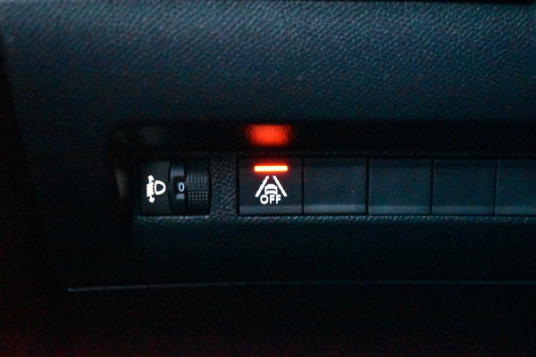 Peugeot 208 101PK AUT. Puretech BLUE ACTIVE CARPLAY/PDC/CRUISE