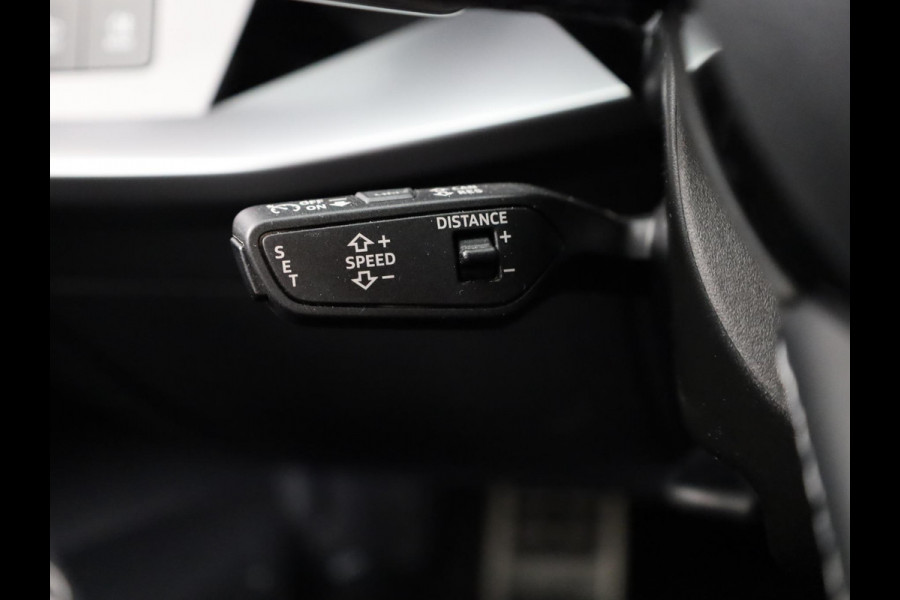 Audi A3 Sportback 35 TFSI S edition | Verlengde Garantie | Optiek zwart pakket | Parkeersensoren achterzijde | Afneembare trekhaak |