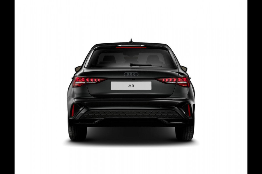 Audi A3 Sportback S edition Competition 45 TFSI e 272 pk | Glazen panoramadak | Sonos premium 3D | Assistentiepakket plus | Ambient verlichting |