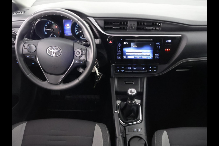 Toyota Auris 1.2T Energy | Camera | Airco | Dealer onderhouden | Afneembare trekhaak