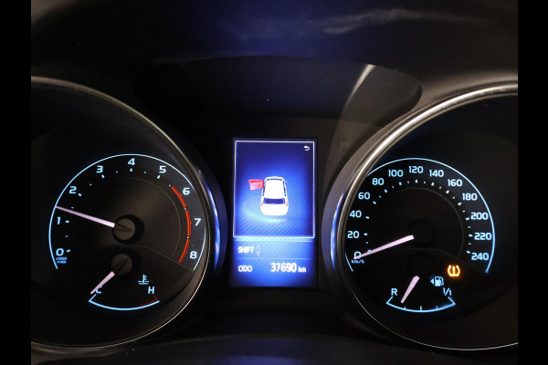 Toyota Auris 1.2T Energy | Camera | Airco | Dealer onderhouden | Afneembare trekhaak