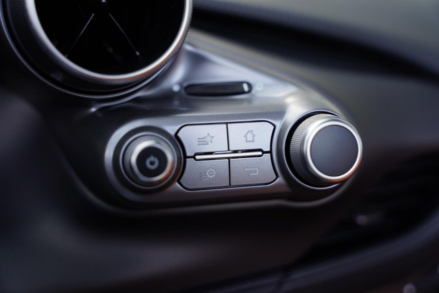 Ferrari F8 Spider 3.9 V8 HELE Cuoio Interior 18 D.Km