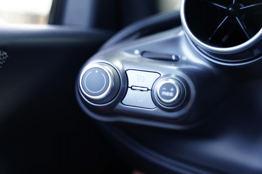 Ferrari F8 Spider 3.9 V8 HELE Cuoio Interior 18 D.Km