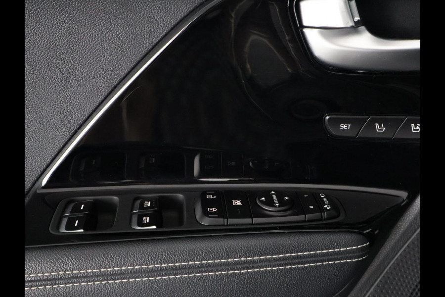 Kia e-Niro ExecutiveLine 64 kWh 450 km actieradius | Navigatie | Stoelverwarming | Leder |