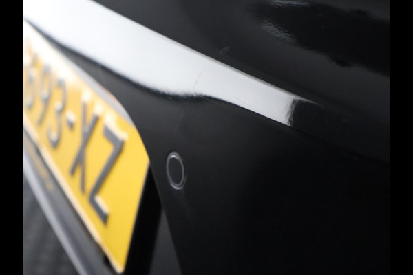 Kia e-Niro ExecutiveLine 64 kWh 450 km actieradius | Navigatie | Stoelverwarming | Leder |