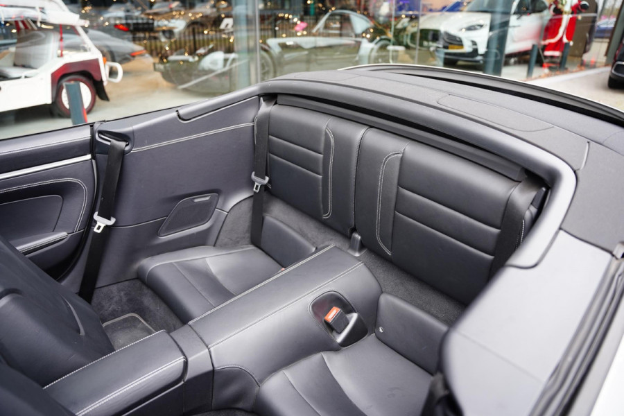 Porsche 911 992 Cabriolet 3.0 Carrera 4 S GERESERVEERD