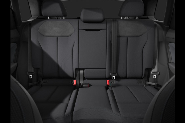 Audi Q3 S edition e-hybrid 200 kW / 272 PK | Techniekpakket plus | Ambiente lichtpakket plus | Privacy glas | Panoramadak| Dodehoek detectie | Sonos| Head-up display |