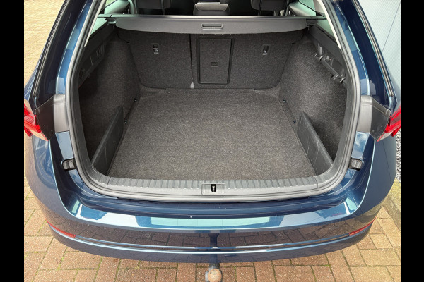 Škoda Octavia Combi 1.5 TSi 150pk First Edition SCHUIFDAK/VIRTUAL/CARPLAY/TREKHAAK/18INCH/STOELVERWARMING
