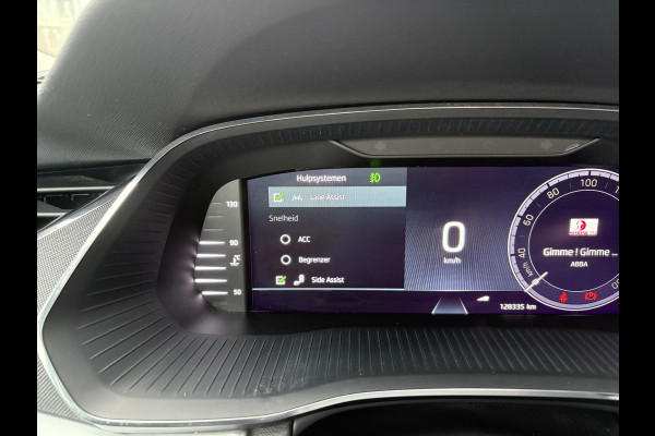 Škoda Octavia Combi 1.5 TSi 150pk First Edition SCHUIFDAK/VIRTUAL/CARPLAY/TREKHAAK/18INCH/STOELVERWARMING