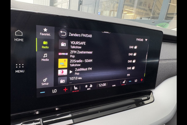 Škoda Octavia Combi 1.5 TSi 150pk First Edition SCHUIFDAK/VIRTUAL/CARPLAY/TREKHAAK/18INCH/STOELVERWARMING