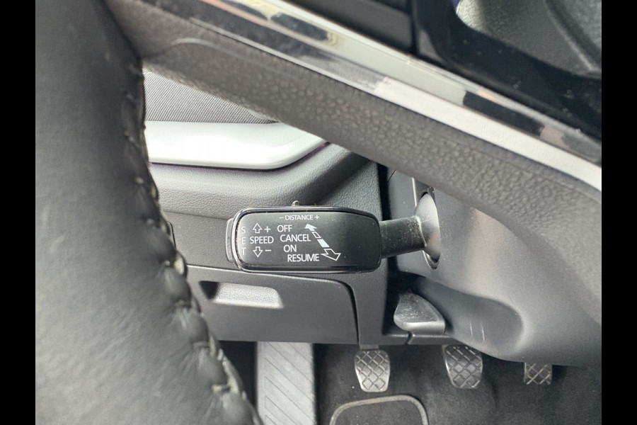 Škoda Octavia Combi 1.5 TSi 150pk First Edition SCHUIFDAK/VIRTUAL/CARPLAY/TREKHAAK/18INCH/STOELVERWARMING