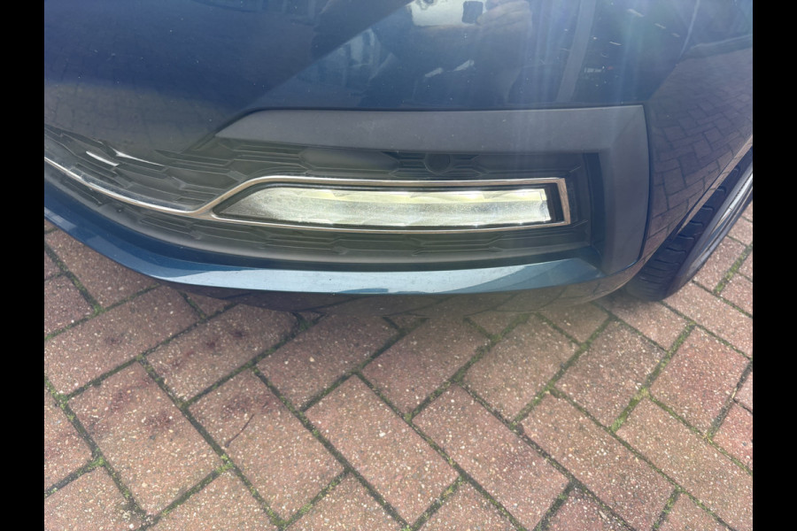 Škoda Octavia Combi 1.5 TSi 150pk First Edition SCHUIFDAK/VIRTUAL/CARPLAY/TREKHAAK/18INCH/STOELVERWARMING