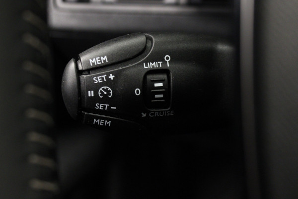Peugeot 3008 1.2 PureTech Active Avantage |Navi|