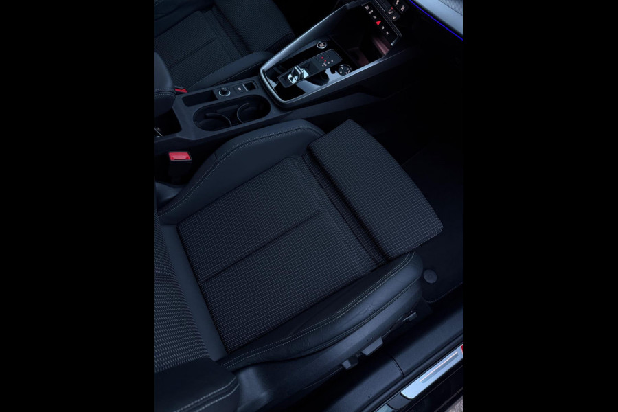 Audi A3 Sportback 40 TFSI e 3x S-Line Camera CarPlay