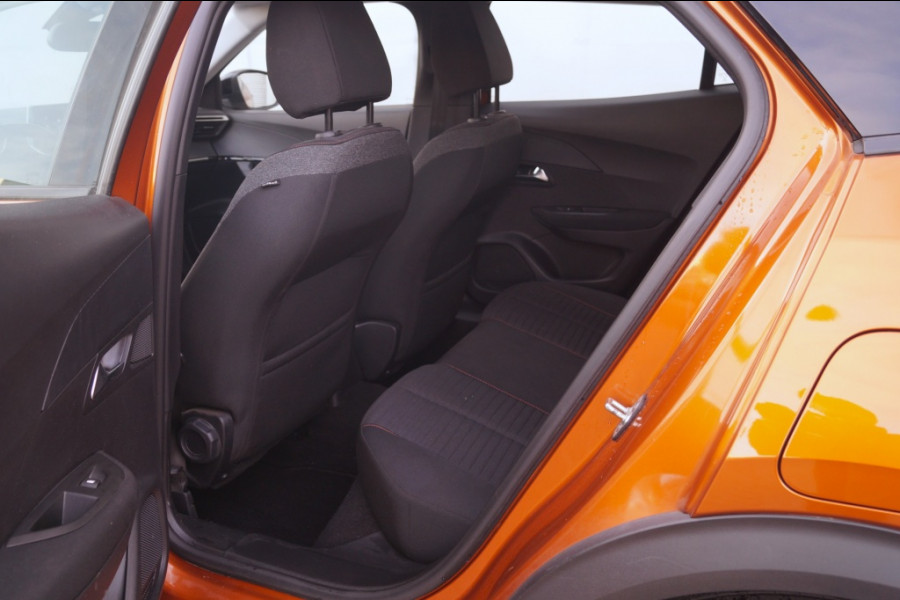 Peugeot 2008 1.2 PureTech Active Pack -NAVI-ECC-PDC-TREKHAAK-
