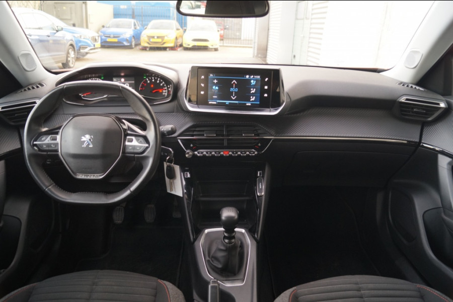Peugeot 2008 1.2 PureTech Active Pack -NAVI-ECC-PDC-TREKHAAK-