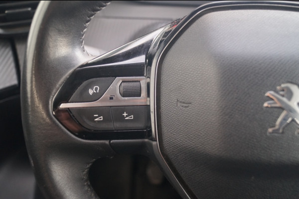 Peugeot 2008 1.2 PureTech Active Pack -NAVI-ECC-PDC-TREKHAAK-