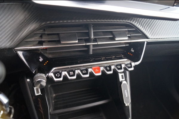 Peugeot 2008 1.2 PureTech Active Pack -NAVI-ECC-PDC-TREKHAAK-