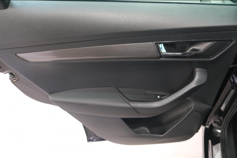 Škoda Karoq 1.0 TSI Business Edition - N.A.P. Airco, Cruise, Navi, Camera