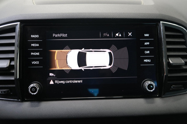 Škoda Karoq 1.0 TSI Business Edition - N.A.P. Airco, Cruise, Navi, Camera