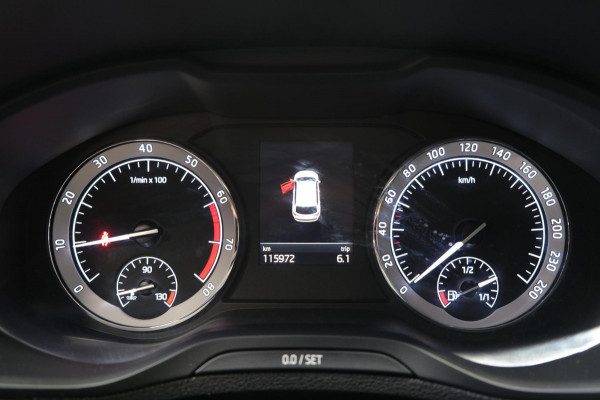 Škoda Karoq 1.0 TSI Business Edition - N.A.P. Airco, Cruise, Navi, Camera