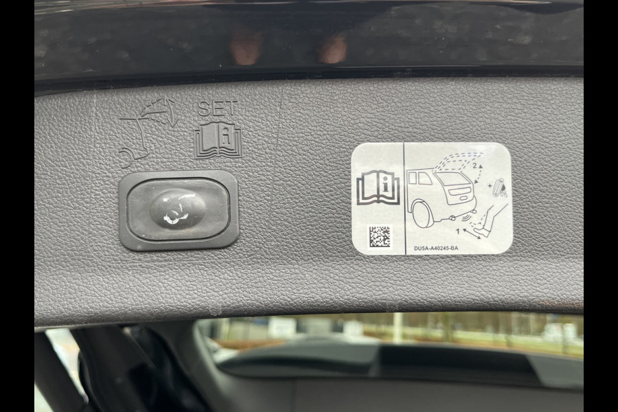 Ford Kuga 1.5 EcoBoost ST Line 150pk/110kW 6-bak | E-Trekhaak | Bi-Xenon | Dodehoek | Camera |