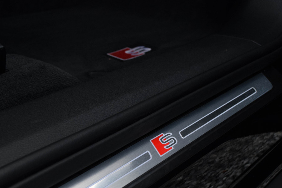 Audi SQ8 Sportback e-tron 370kW / RS design interieur/ Bang & Olufsen Sound System/ Panoramadak/
