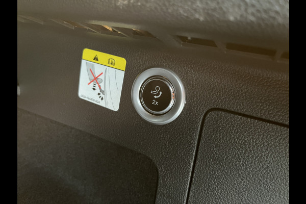 Ford Kuga 1.5 EcoBoost ST Line 150pk/110kW 6-bak | E-Trekhaak | Bi-Xenon | Dodehoek | Camera |