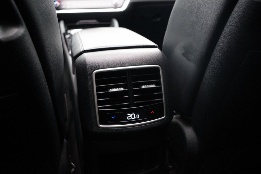 Kia Sportage 1.6 T-GDi Plug-in Hybrid 266 PK AWD GT-PlusLine, Trekhaak, Panoramadak, Rondomzicht Camera, LED