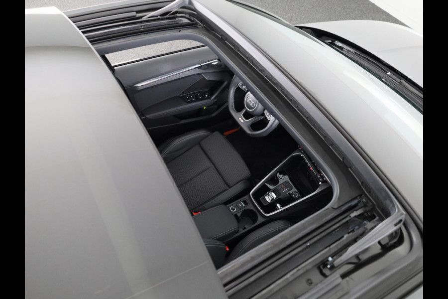 Audi A3 Sportback 35 TFSI S edition 150pk| Panoramadak | 18 inch Lichtmetalen velgen | Apple carplay-/ Android auto | Stoelverwarming