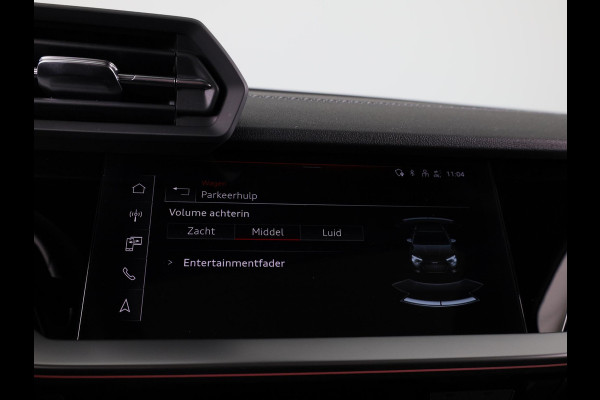 Audi A3 Sportback 35 TFSI S edition 150pk| Panoramadak | 18 inch Lichtmetalen velgen | Apple carplay-/ Android auto | Stoelverwarming