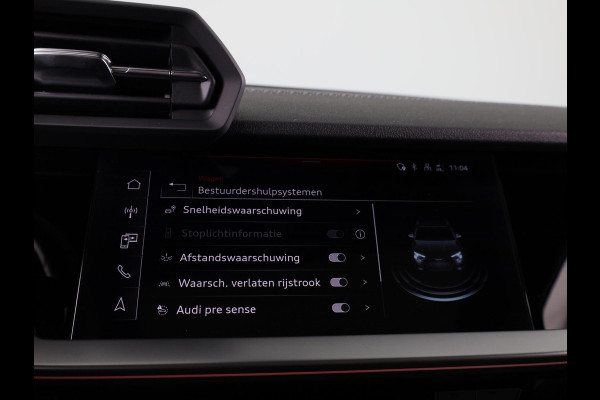 Audi A3 Sportback 35 TFSI S edition 150pk| Panoramadak | 18 inch Lichtmetalen velgen | Apple carplay-/ Android auto | Stoelverwarming