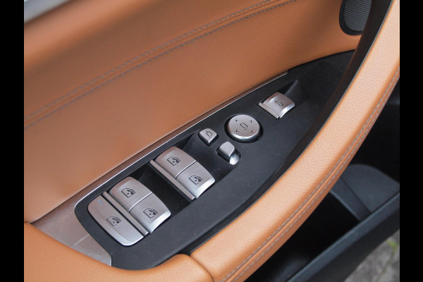 BMW iX3 High Executive 80 kWh | Panoramadak | 360 Camera | Trekhaak | Sfeerverlichting | Head-Up Display | Harman Kardon |