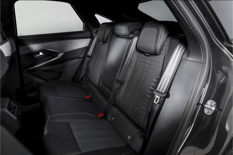 Peugeot 3008 1.2 Hybrid 145 GT | Dig. Cockpit | Adapt. Cruise | Stoel-+stuurverw. | PDC | Camera | NAV+App. Connect | ECC | 19" LM | 0546