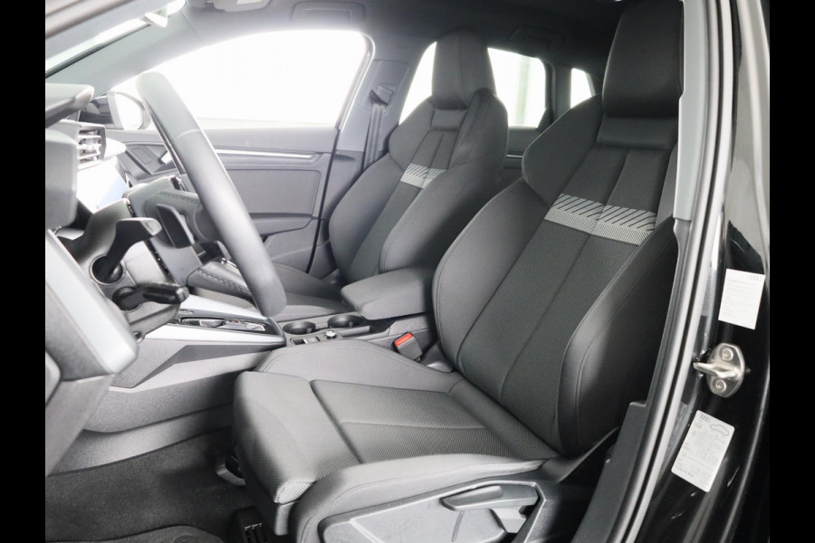 Audi A3 Sportback 35 TFSI Advanced edition 150 pk S-tronic | Verlengde garantie | Navigatie | Parkeersensoren (Park assist) | Achteruitrijcamera | Adaptieve cruise control |