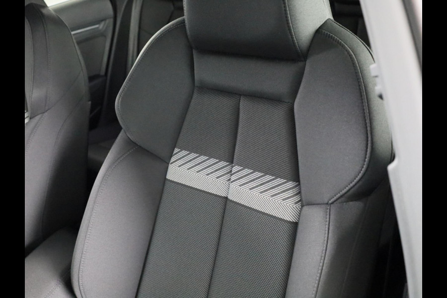 Audi A3 Sportback 35 TFSI Advanced edition 150 pk S-tronic | Verlengde garantie | Navigatie | Parkeersensoren (Park assist) | Achteruitrijcamera | Adaptieve cruise control |