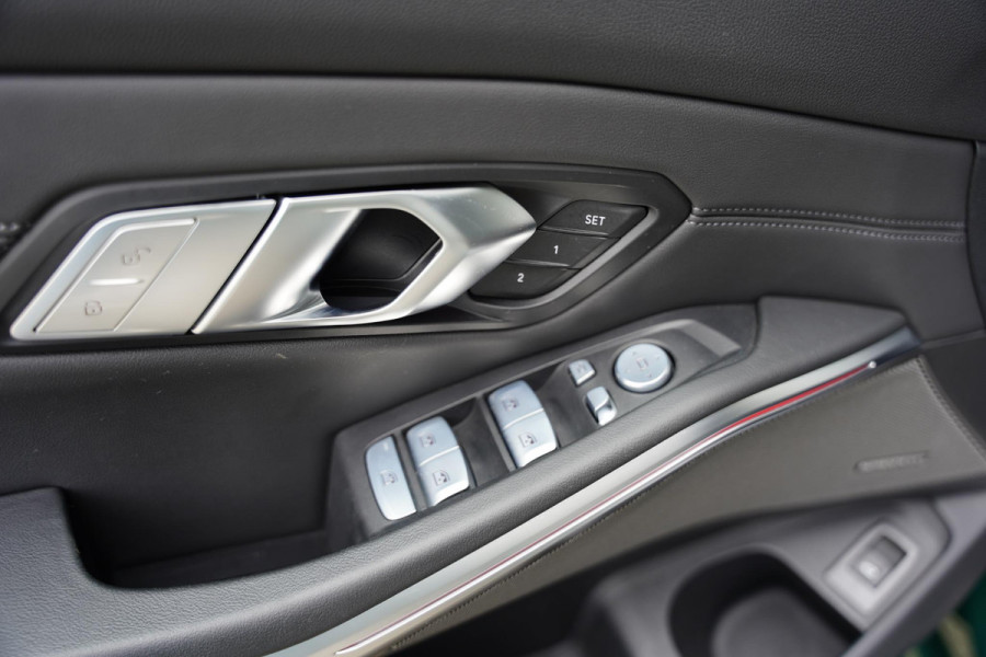 BMW 3-serie M 3 X-Drive Competition Individual Carbon NL-Auto 1e Eigenaar