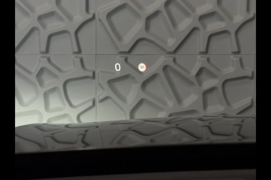 Volvo XC60 2.0 T6 350 PK CREME.LEER PHEV SCHUIFDAK AWD ULTRA BRIGHT LONG RANGE PANO HARMAN/KARDON HEADUP ELEK.KLEP phev . panorama pano