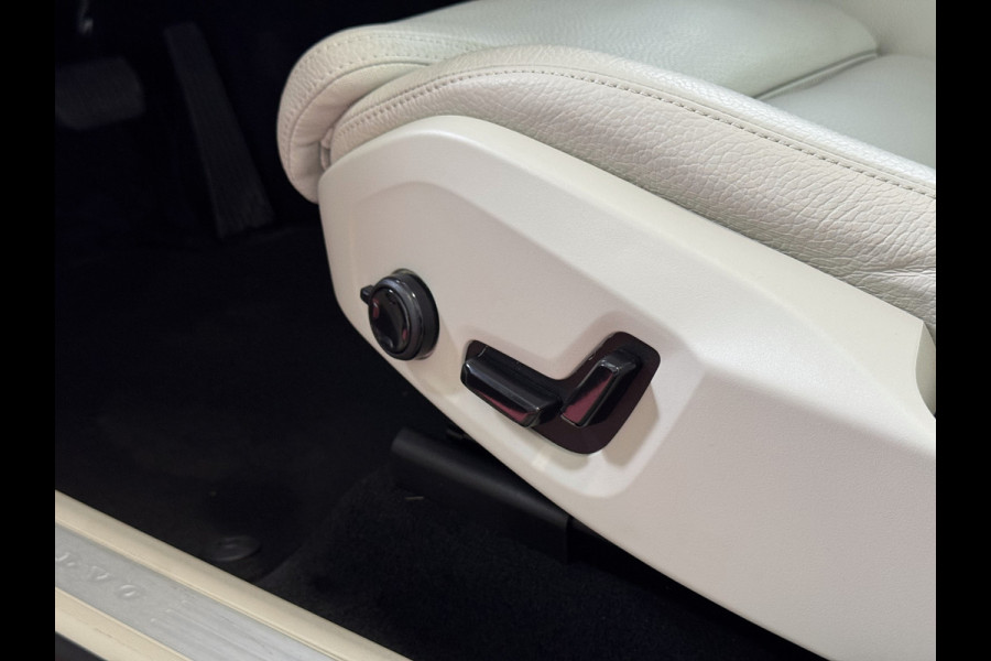 Volvo XC60 2.0 T6 350 PK CREME.LEER PHEV SCHUIFDAK AWD ULTRA BRIGHT LONG RANGE PANO HARMAN/KARDON HEADUP ELEK.KLEP phev . panorama pano