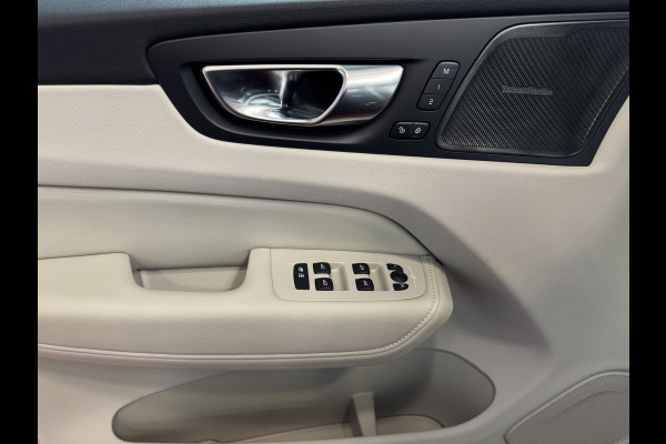 Volvo XC60 2.0 T6 350 PK CREME.LEER PHEV SCHUIFDAK AWD ULTRA BRIGHT LONG RANGE PANO HARMAN/KARDON HEADUP ELEK.KLEP phev . panorama pano