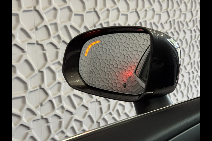 Volvo XC60 2.0 T6 350 PK CREME.LEER PHEV SCHUIFDAK AWD ULTRA BRIGHT LONG RANGE PANO HARMAN/KARDON HEADUP ELEK.KLEP phev . panorama pano