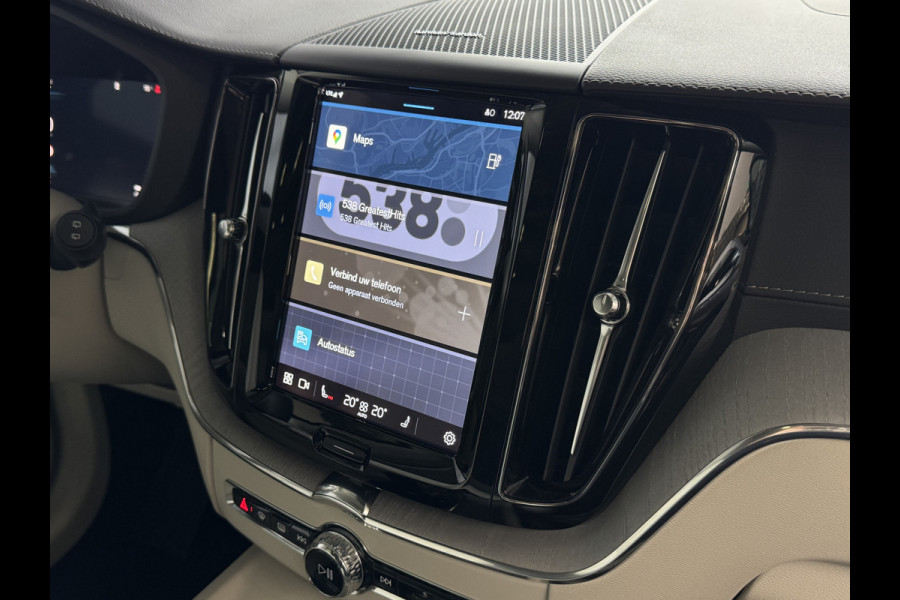 Volvo XC60 2.0 T6 350 PK CREME.LEER PHEV SCHUIFDAK AWD ULTRA BRIGHT LONG RANGE PANO HARMAN/KARDON HEADUP ELEK.KLEP phev . panorama pano