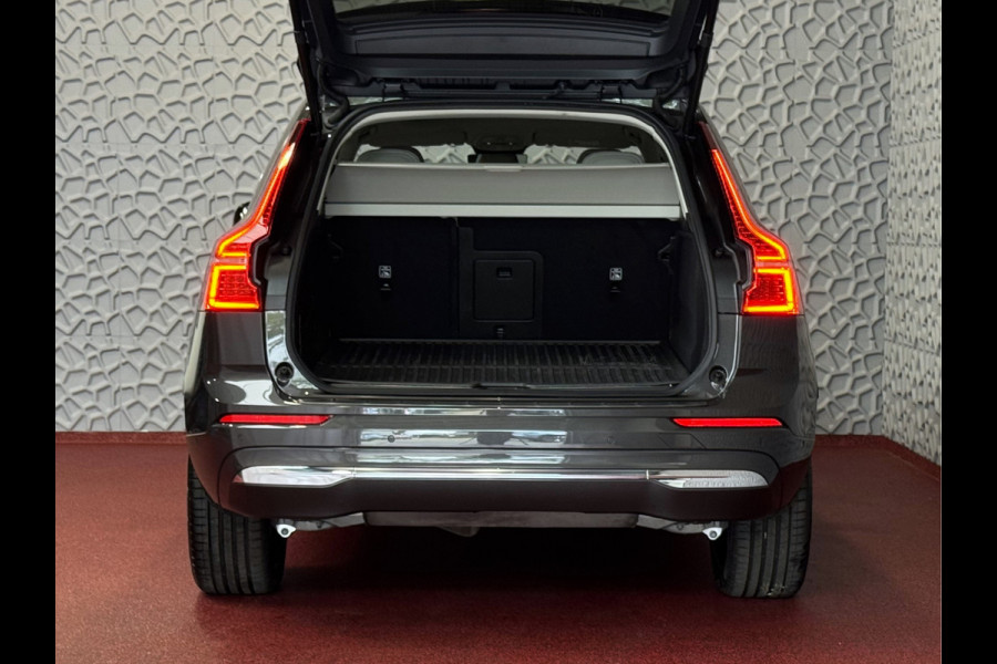 Volvo XC60 2.0 T6 350 PK CREME.LEER PHEV SCHUIFDAK AWD ULTRA BRIGHT LONG RANGE PANO HARMAN/KARDON HEADUP ELEK.KLEP phev . panorama pano