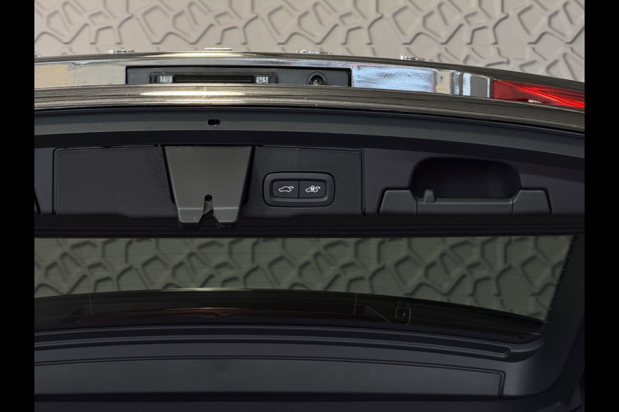 Volvo XC60 2.0 T6 350 PK CREME.LEER PHEV SCHUIFDAK AWD ULTRA BRIGHT LONG RANGE PANO HARMAN/KARDON HEADUP ELEK.KLEP phev . panorama pano