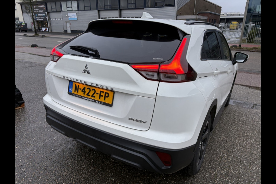 Mitsubishi Eclipse Cross 2.4 PHEV Intense